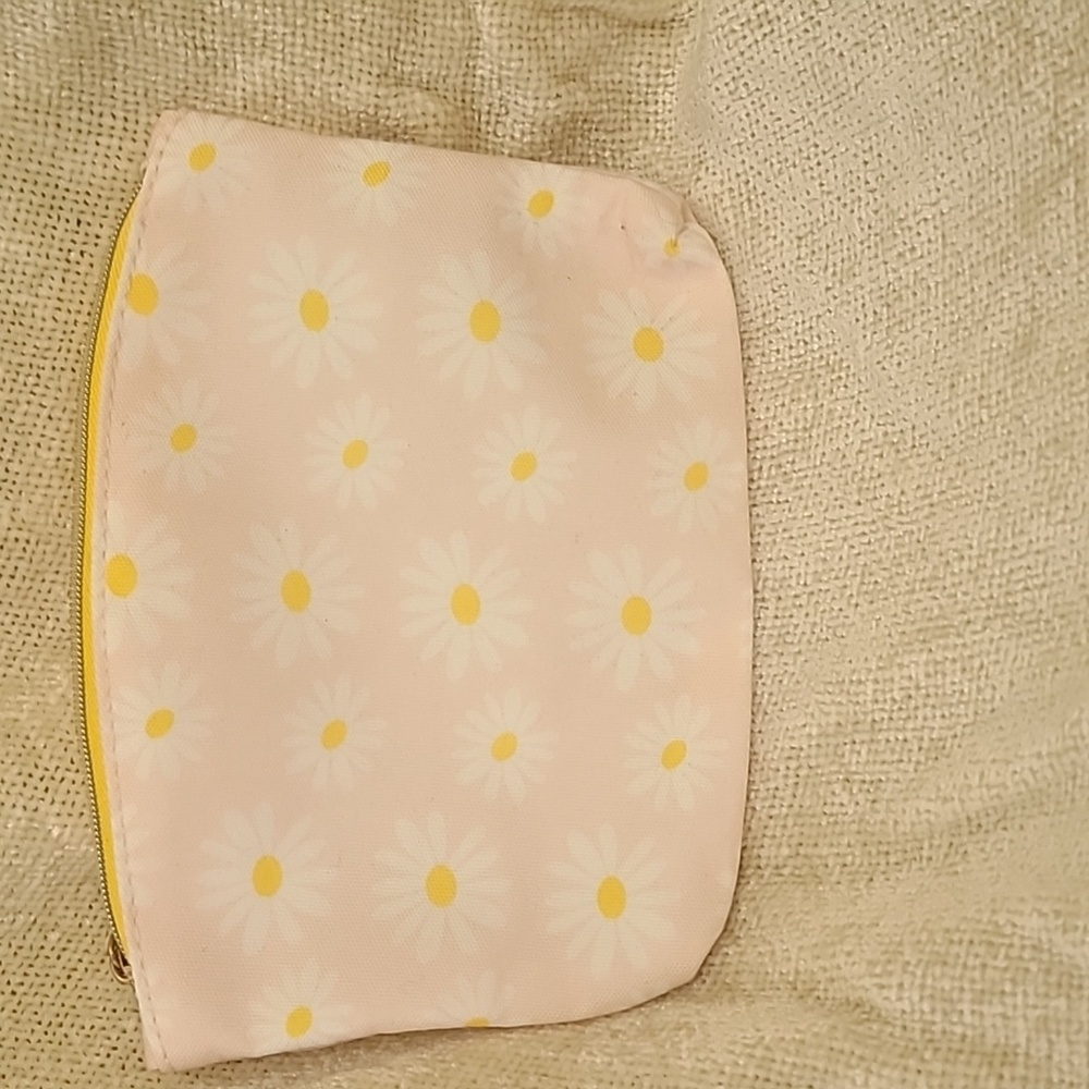 Ipsy makeup bag